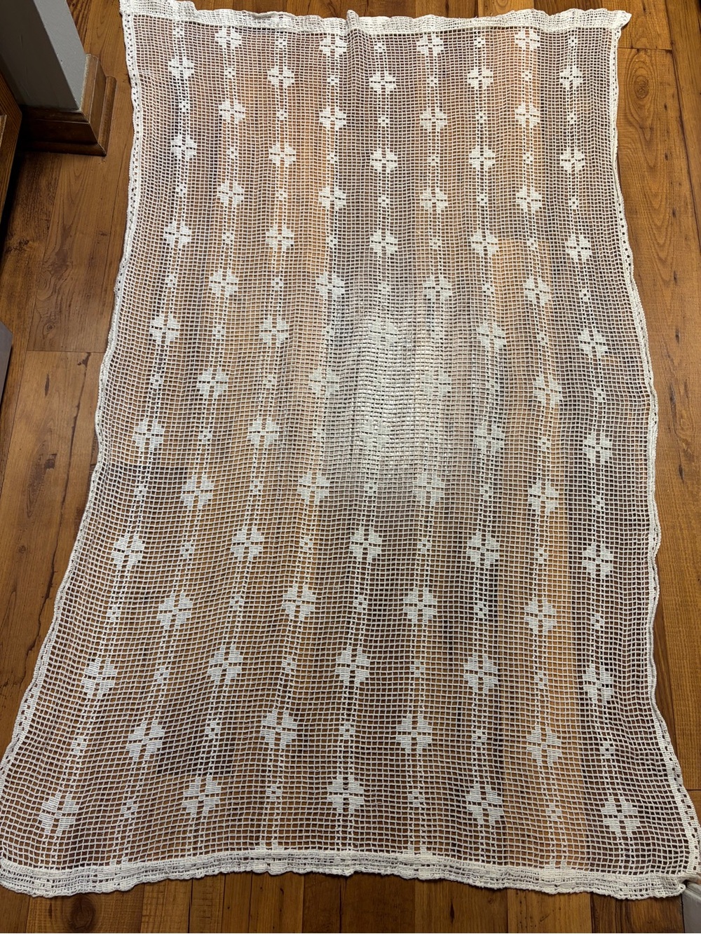 Crochet Lace Gorgeous Curtain Set Vintage Off White/ Cream Each Panel Is 40WX62L
